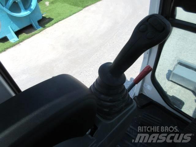 Takeuchi TB 240 Minikoparki