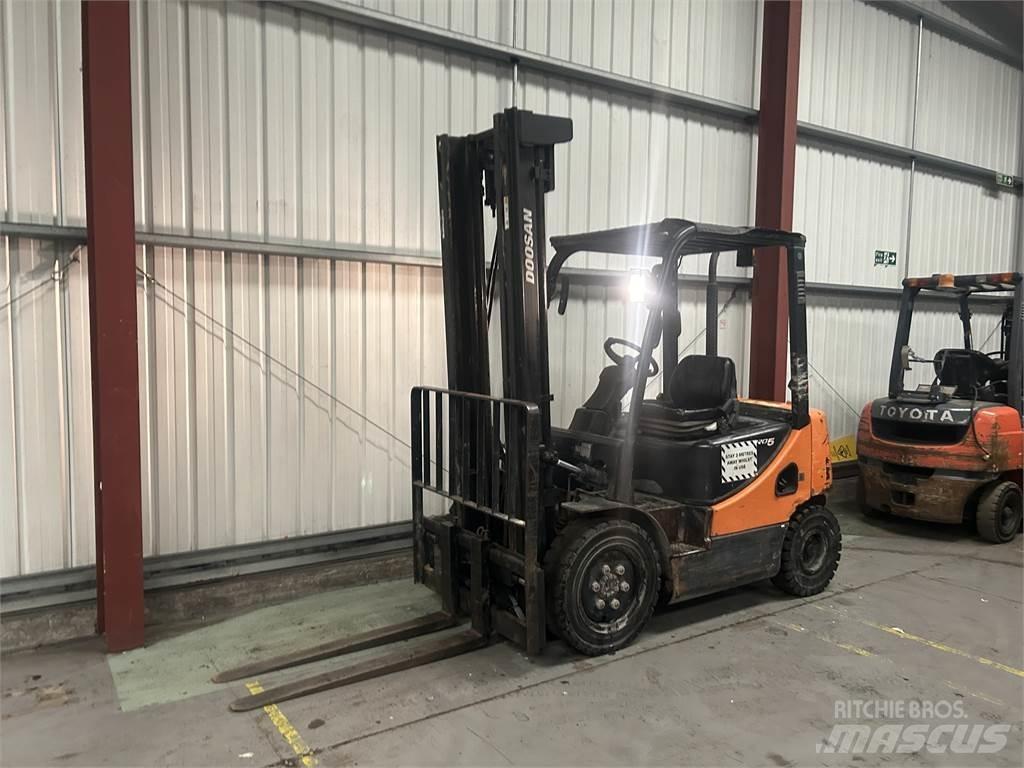 Doosan D25S-5 Wózki Diesla