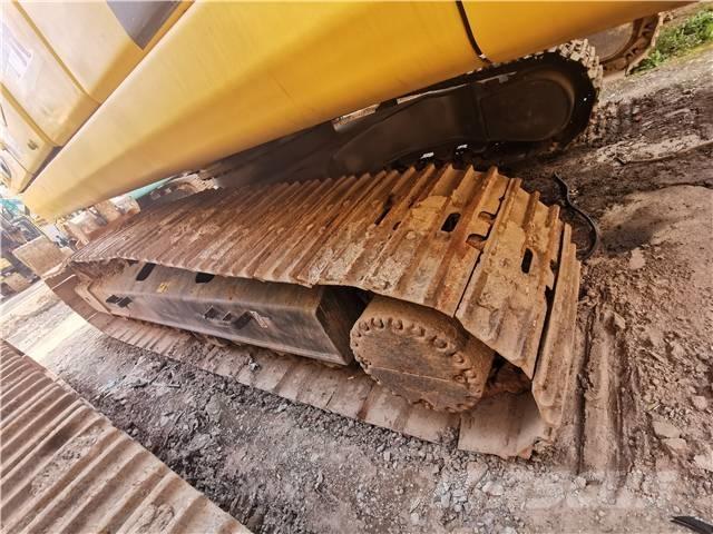 Komatsu PC 210-8 Koparki gąsienicowe
