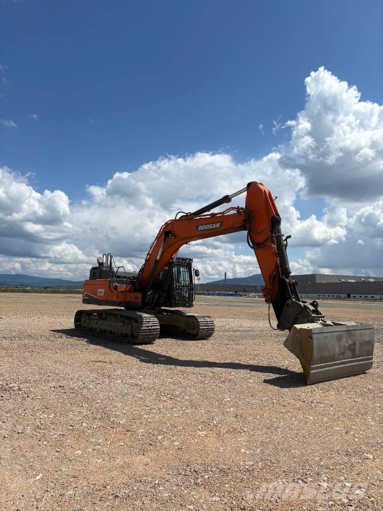 Doosan DX 300 LC-5 Koparki gąsienicowe