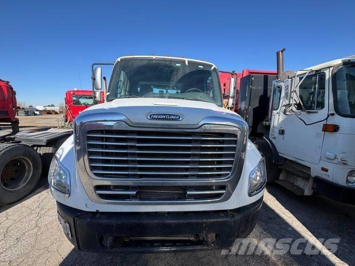 Freightliner M2 Ciężarówki z wymienną zabudową
