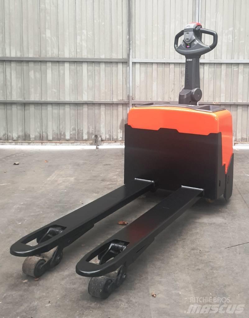 BT LWE 130 Minimover Wózki widłowe unoszące