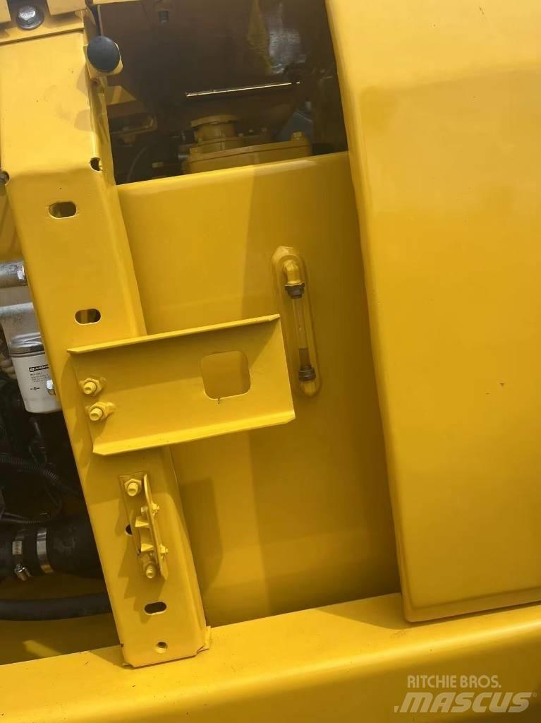 Komatsu PC 130 Midikoparki  7t - 12t