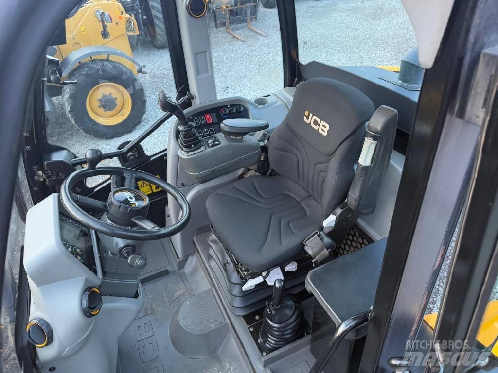 JCB TM 320 Ładowarki rolnicze
