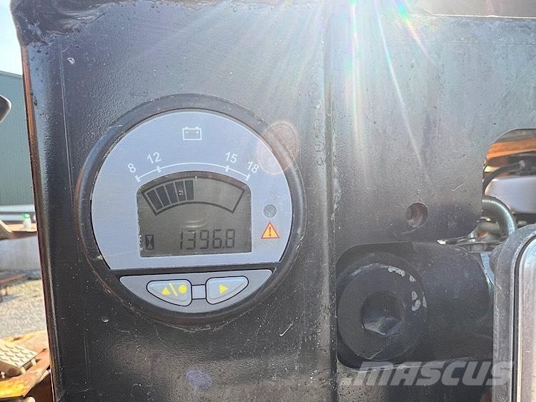 Thwaites 6T Swivel Wozidła kolebkowe