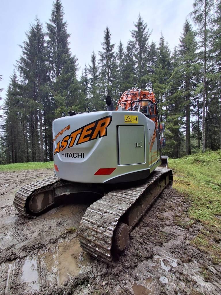 Hitachi ZX 225 US LC Koparki gąsienicowe