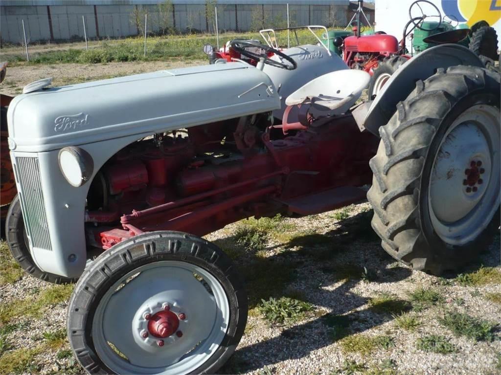 Ford 8N Ciągniki rolnicze