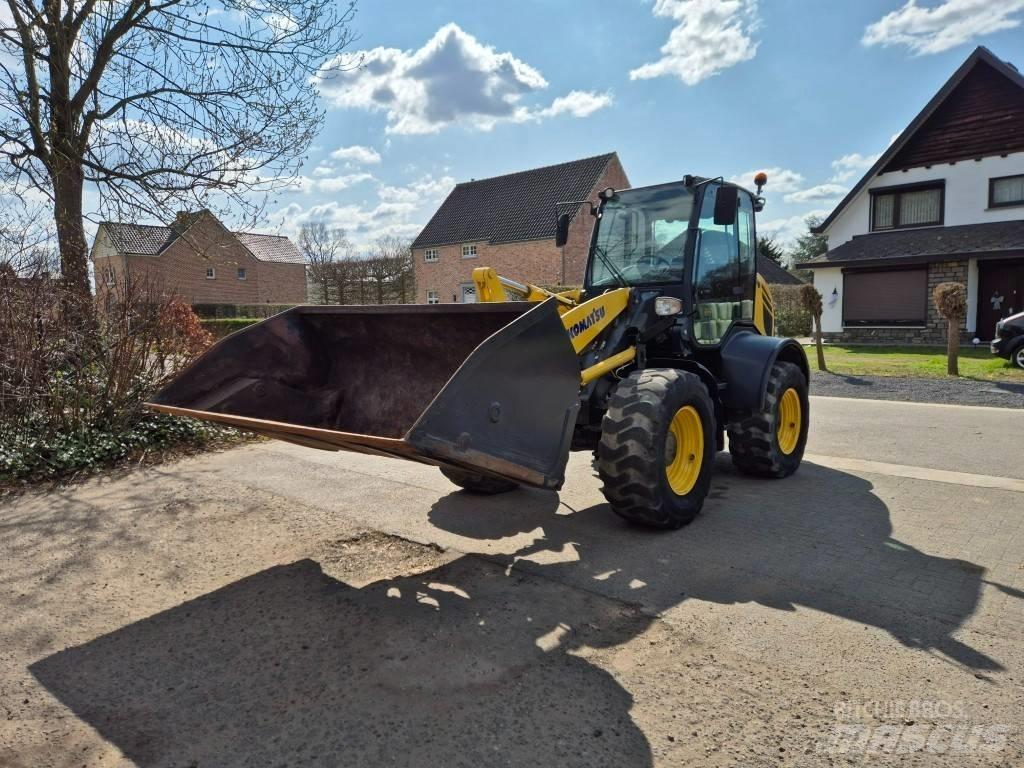 Komatsu WA100M-7 Ładowarki kołowe