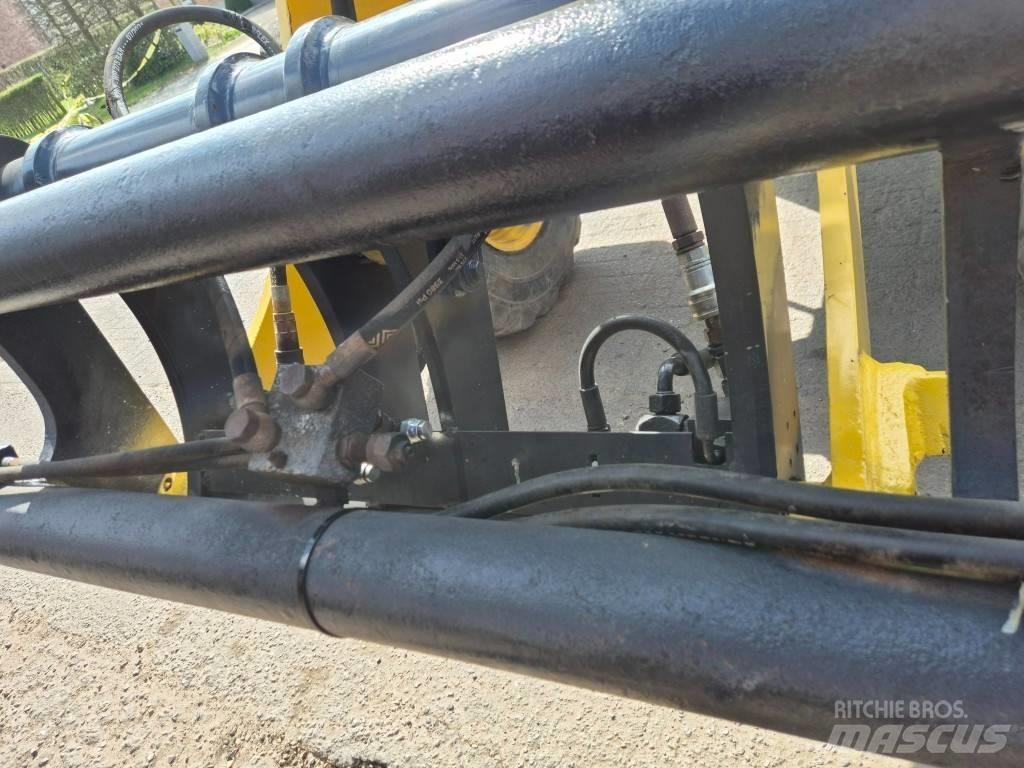 Komatsu WA100M-7 Ładowarki kołowe