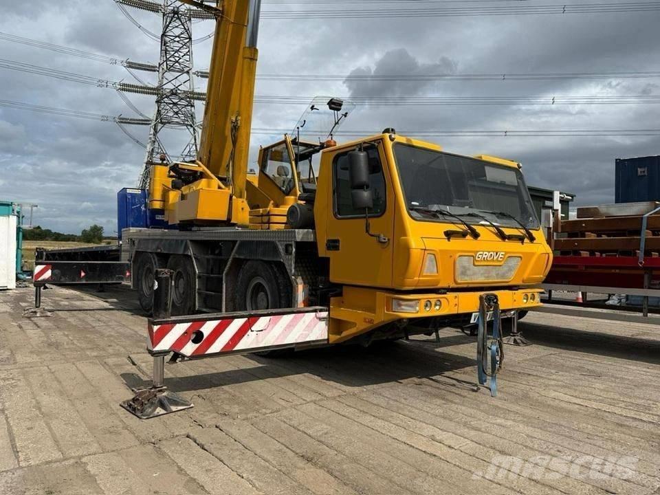 Grove GMK 3055 Żurawie szosowo-terenowe