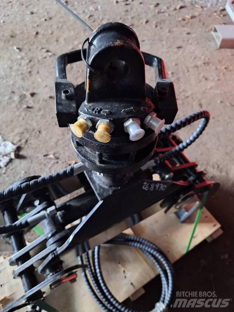  Koura CG800 Chwytaki