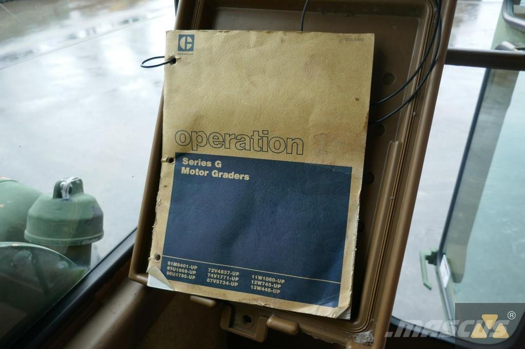 CAT 130G Ex-army Równiarki