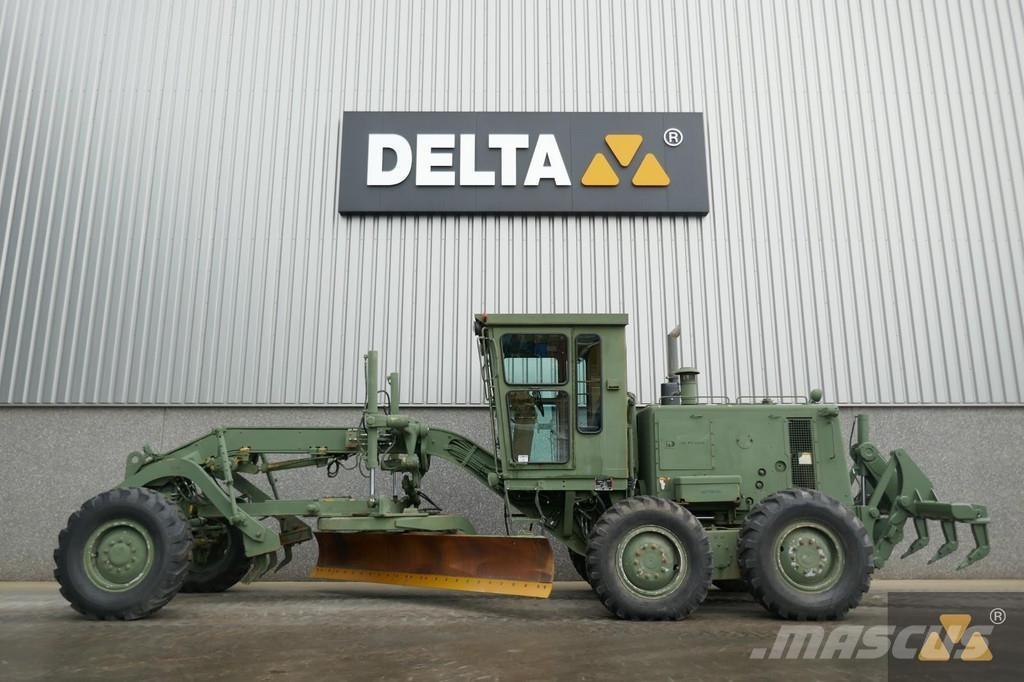 CAT 130G Ex-army Równiarki