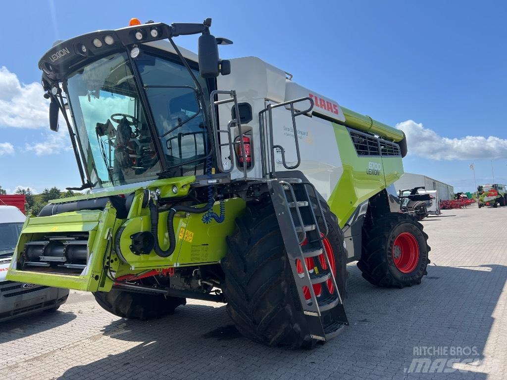 CLAAS Lexion 8700 Kombajny zbożowe