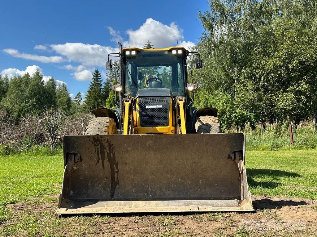 Komatsu WB 97 S-8 Koparko-ładowarki