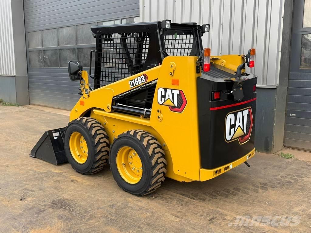 CAT 216B3 Ładowarki kołowe