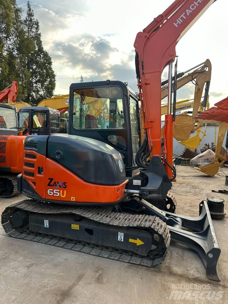 Hitachi ZX 65 Minikoparki