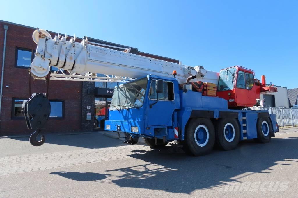 Liebherr LTM 1050-1 Żurawie szosowo-terenowe