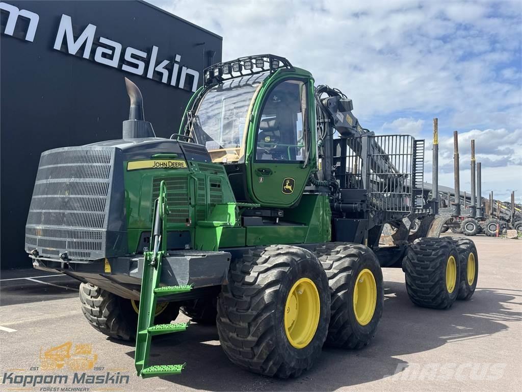 John Deere 1210G Forwardery