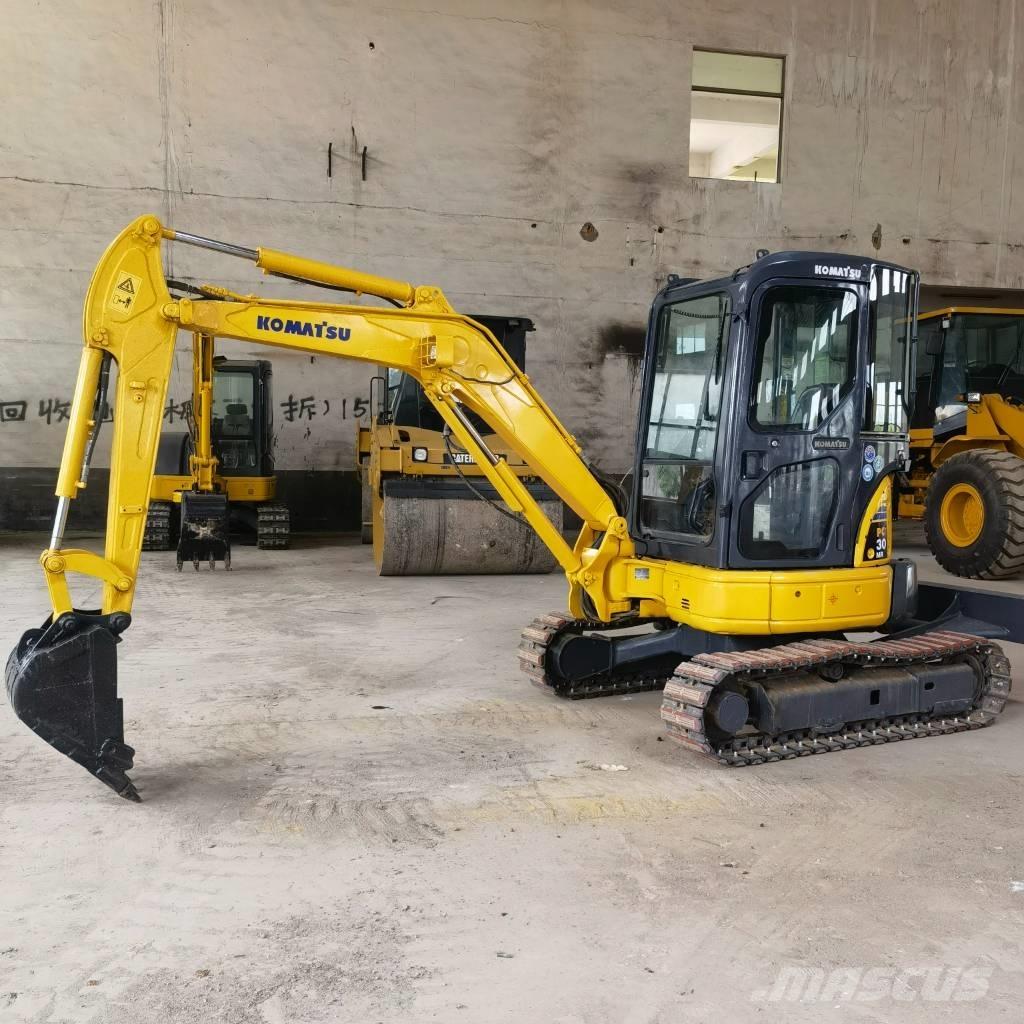 Komatsu PC30 Koparki gąsienicowe