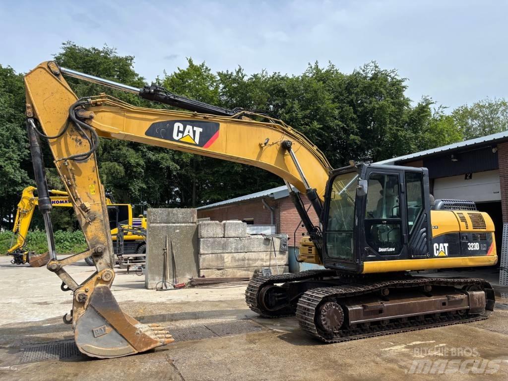 CAT 323 D LN Koparki gąsienicowe