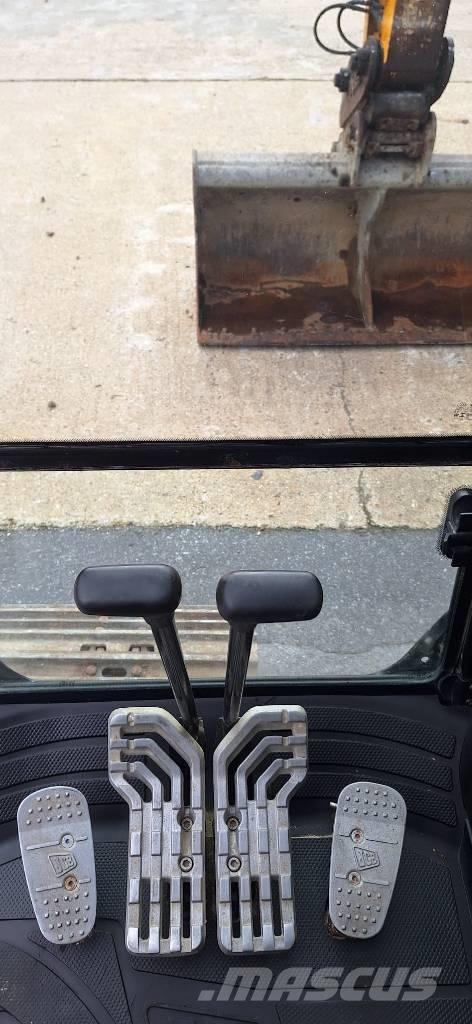 JCB JS 131 LC Koparki gąsienicowe