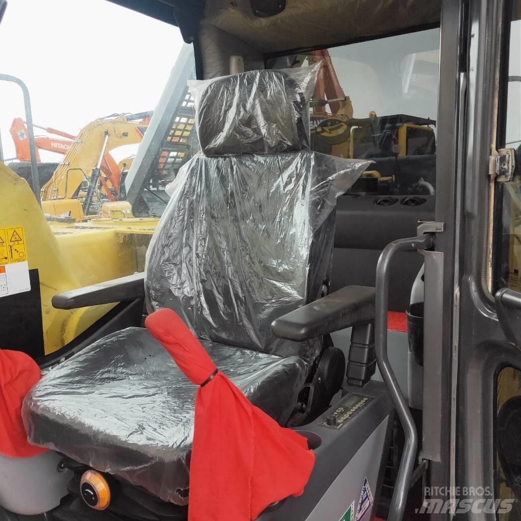 Komatsu PC200-8 Koparki gąsienicowe