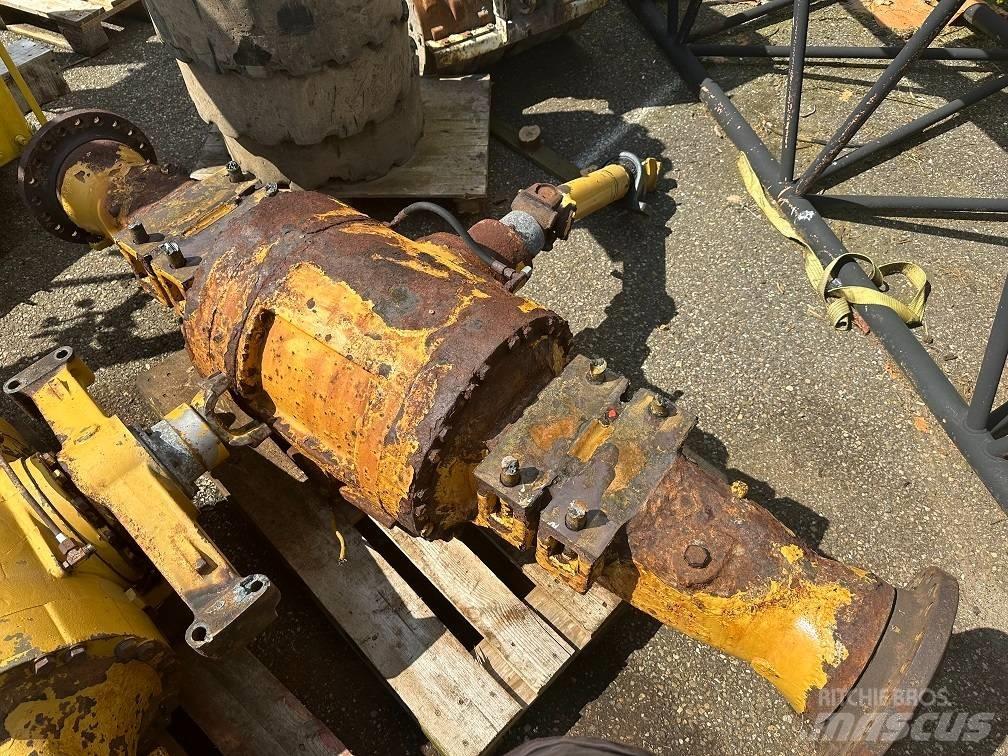 CAT 950 G front axel Mosty, wały i osie