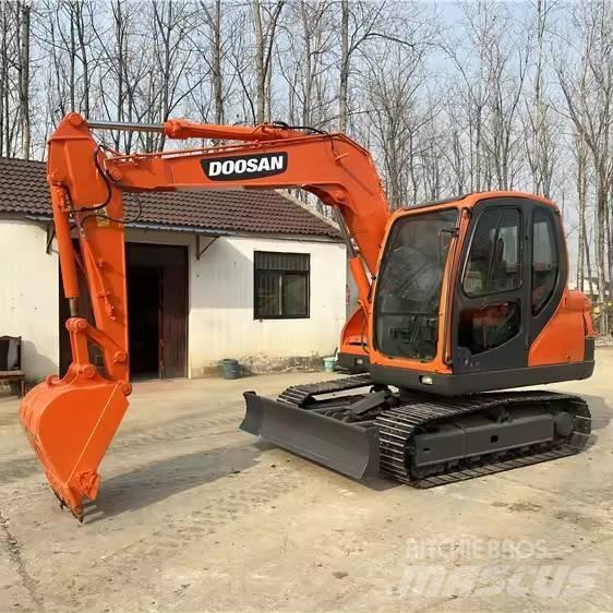 Doosan DX75 Koparki gąsienicowe