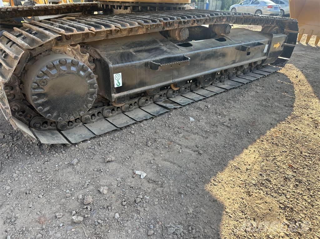 CAT 320BL Koparki gąsienicowe