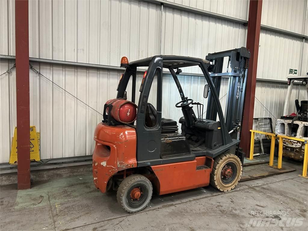 Nissan UD02A20PQ Wózki LPG