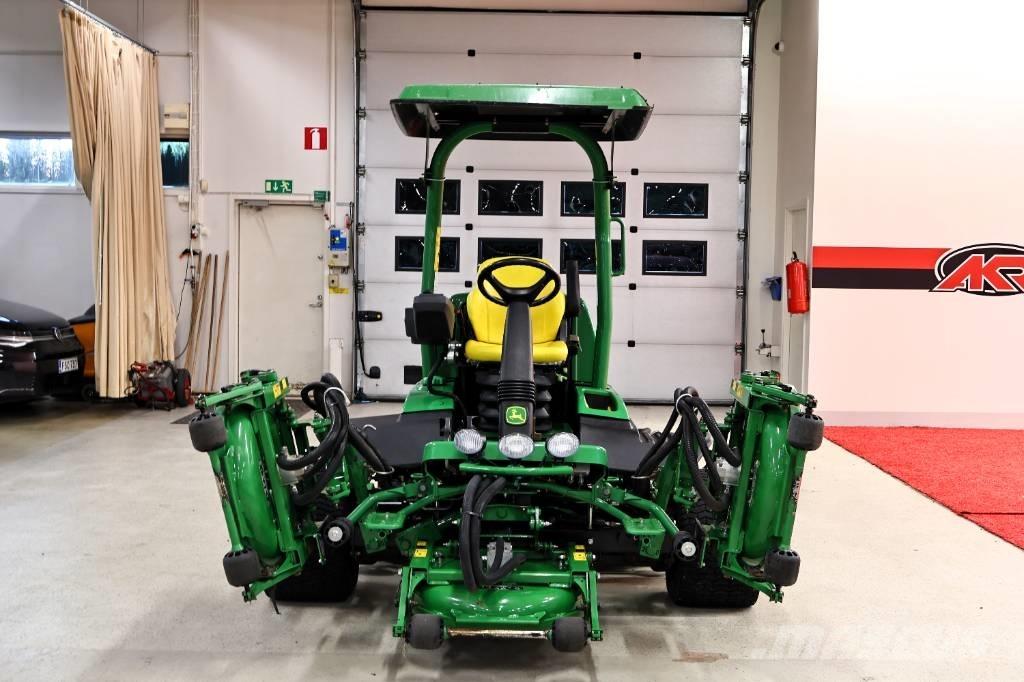 John Deere 9009 A Kosiarki na pola golfowe i stadiony