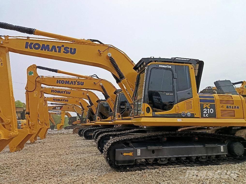 Komatsu PC 210 Koparki gąsienicowe