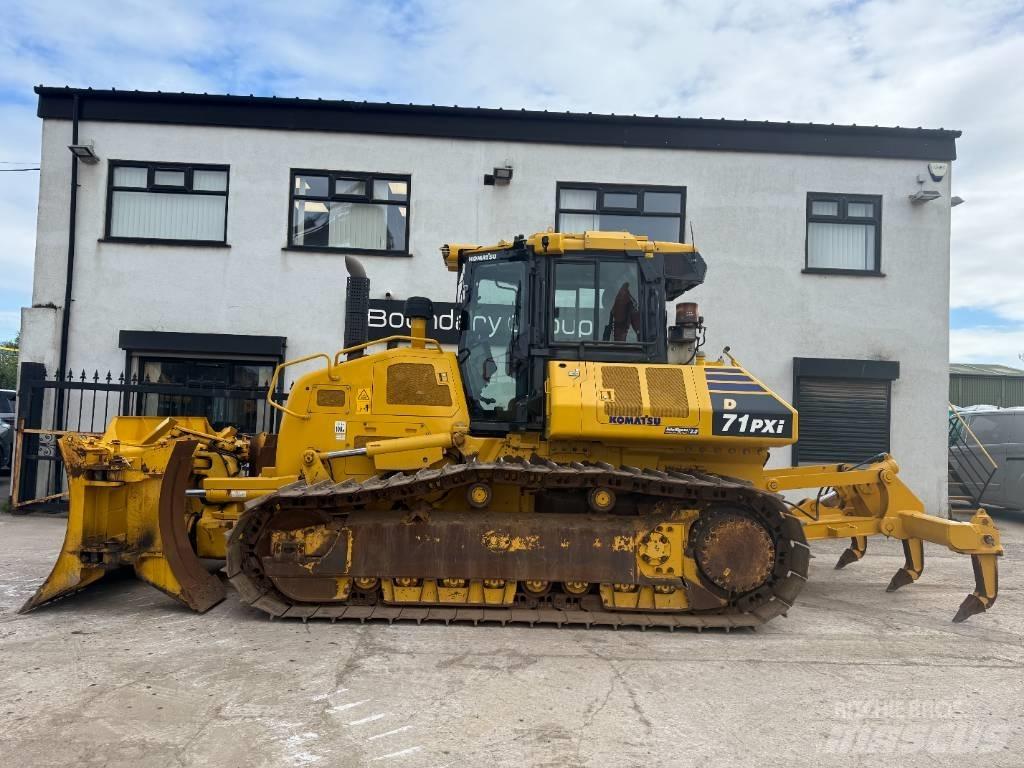 Komatsu D 71P Xi-24 Spycharki gąsienicowe
