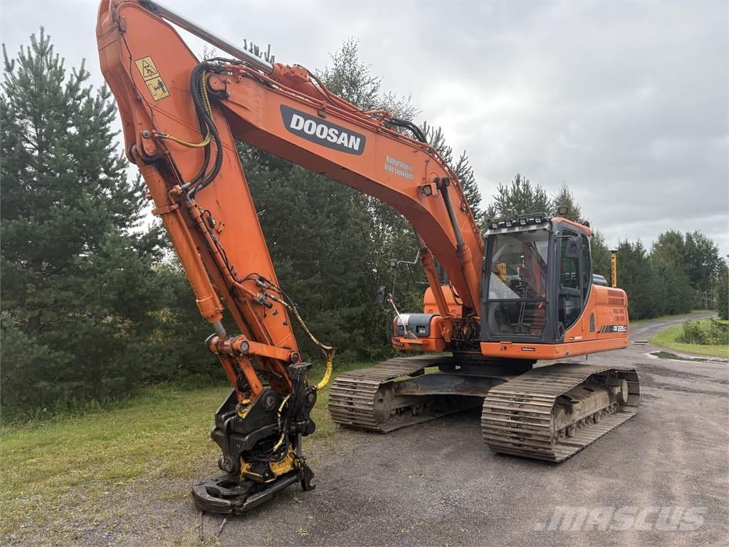 Doosan DX225LC-3 Koparki gąsienicowe