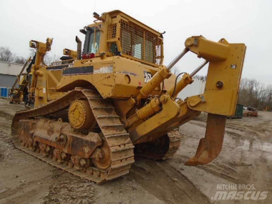 CAT D 8 T Spycharki gąsienicowe