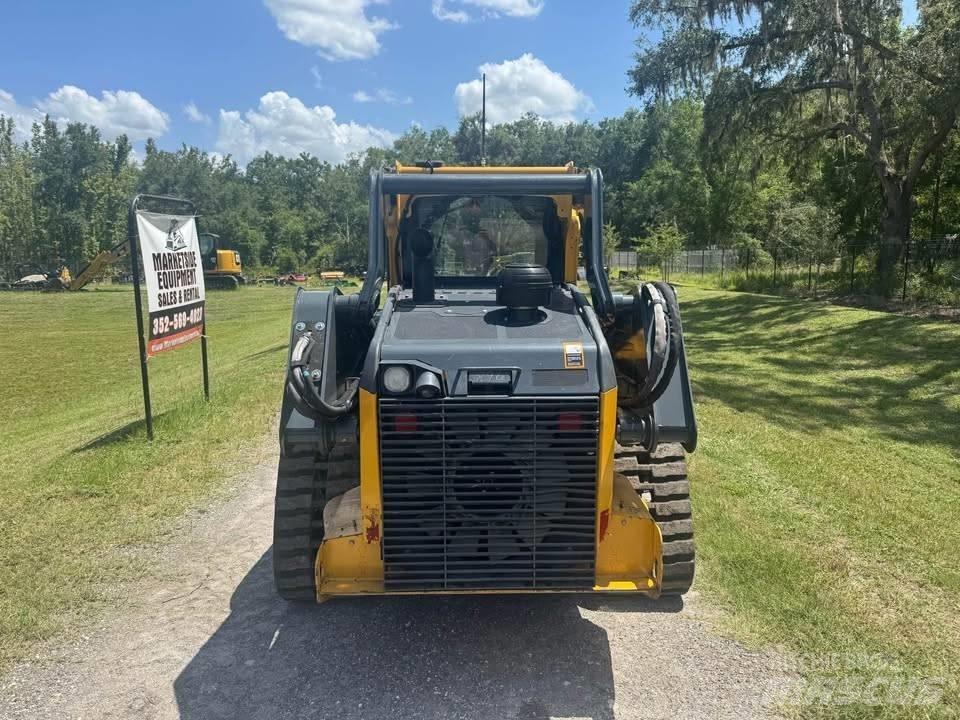John Deere 325 Ładowarki burtowe