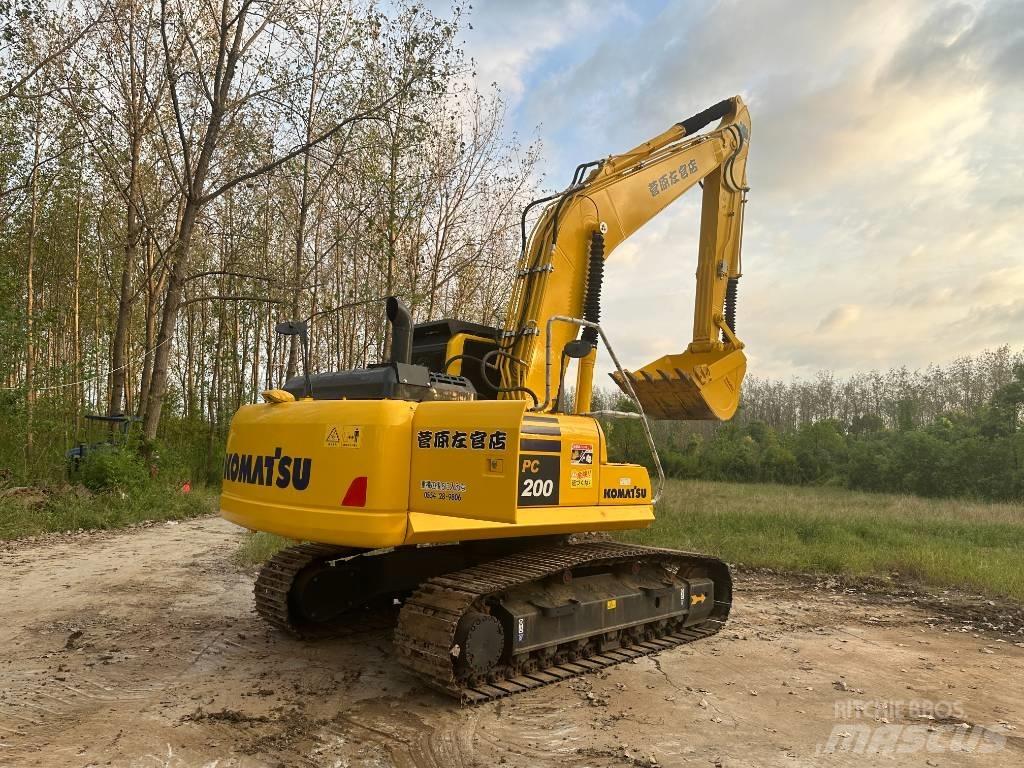 Komatsu pc200-8 Koparki gąsienicowe