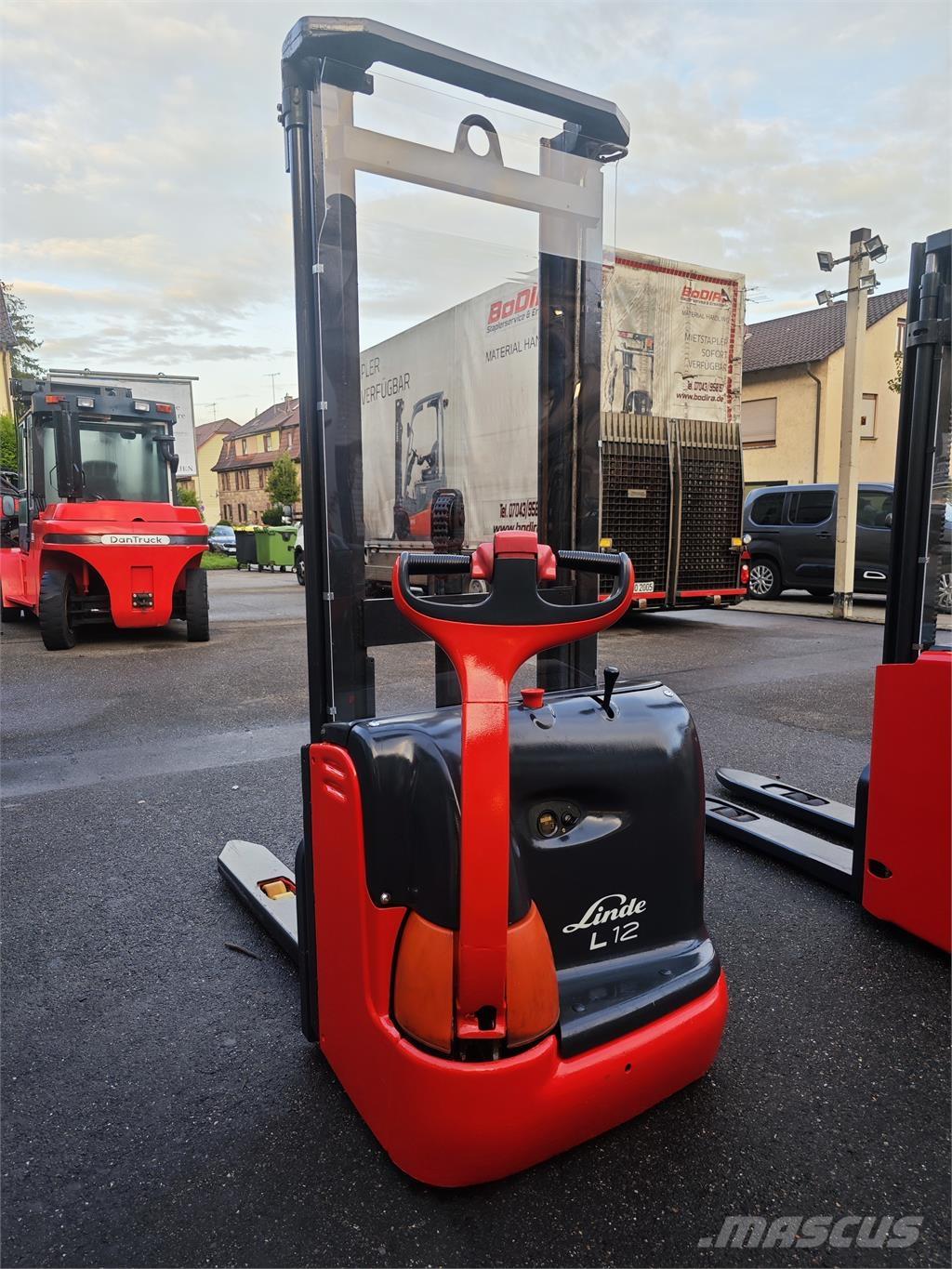 Linde L 12 Samojezdne maszyny do załadunku