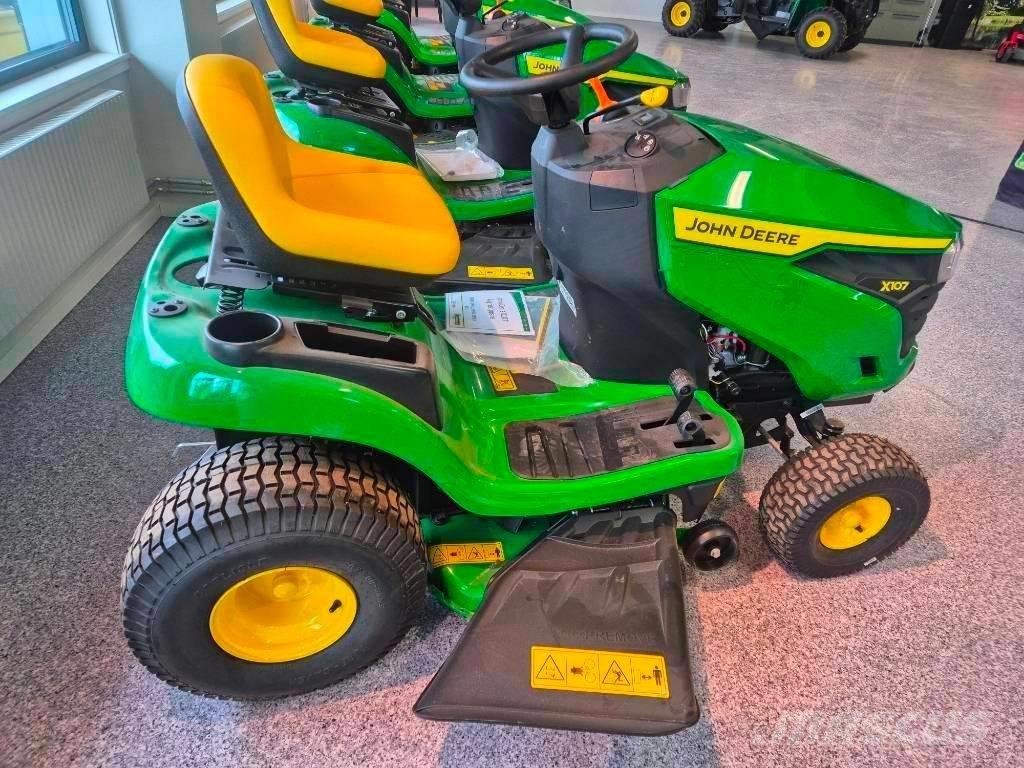 John Deere X 107 Kosiarki ogrodowe