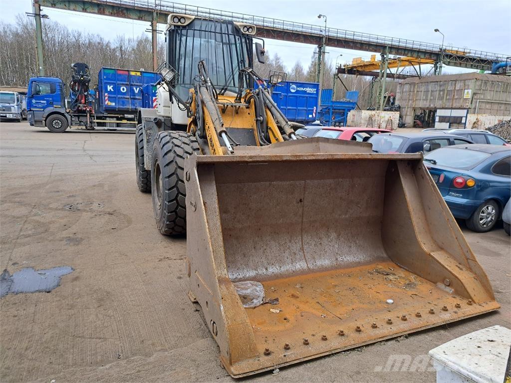 Liebherr L546 4X4 Maszyny budowlane - Inne