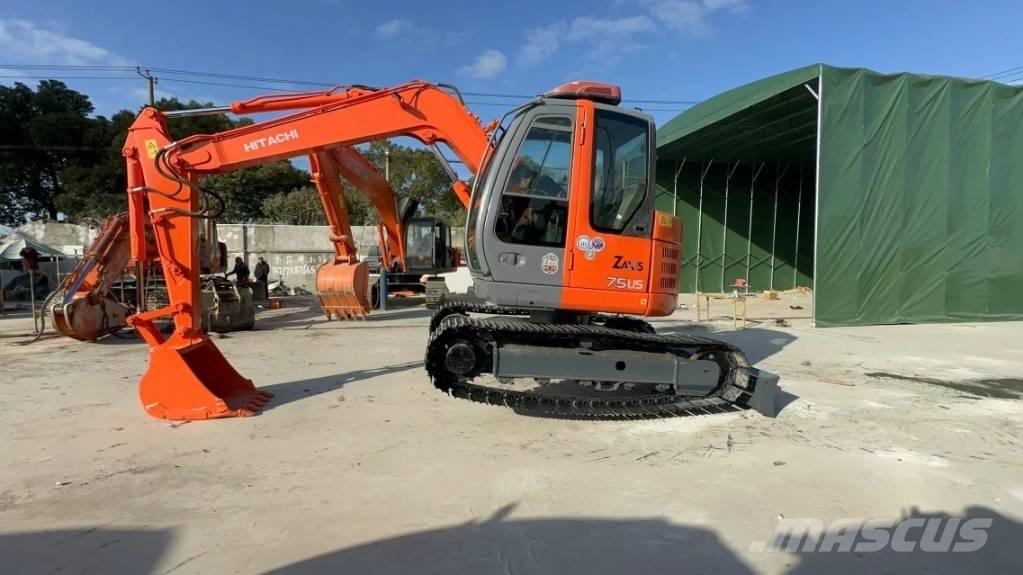 Hitachi ZX75US Minikoparki
