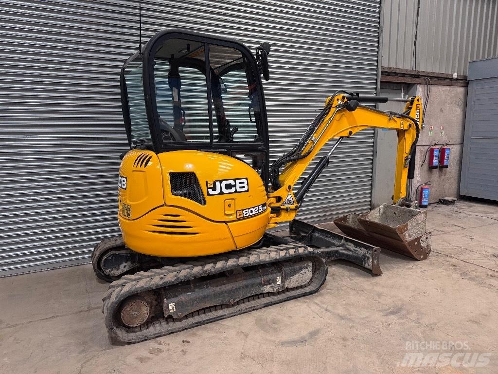 JCB 8025 ZTS Minikoparki