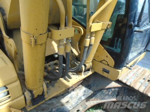 CAT 330 D L Koparki gąsienicowe