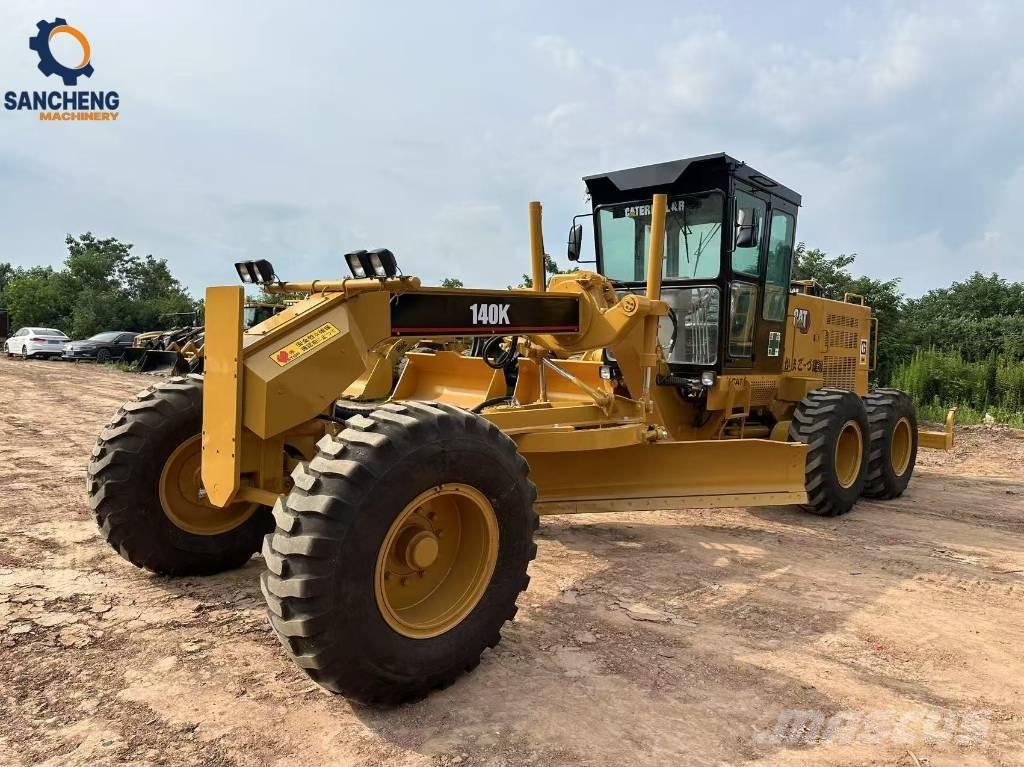CAT 140 K Równiarki