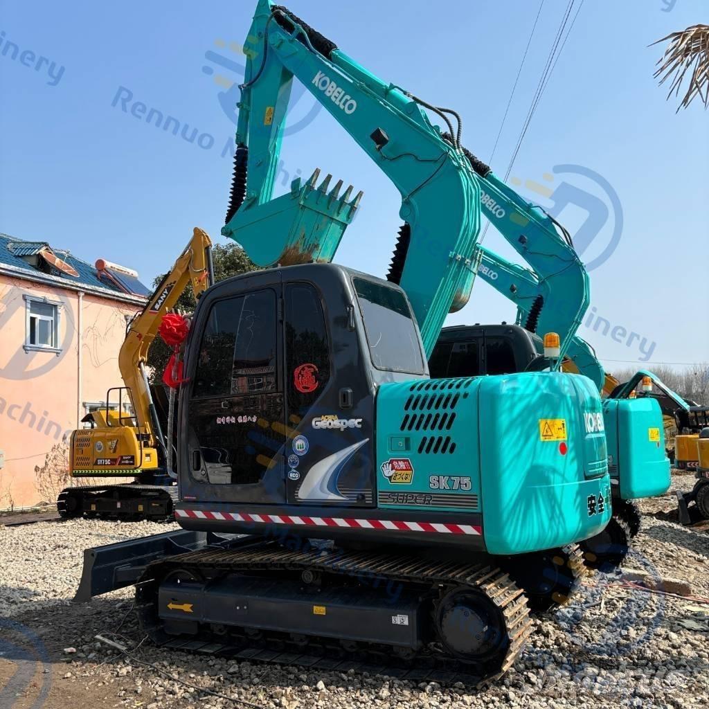 Kobelco SK75 Koparki gąsienicowe