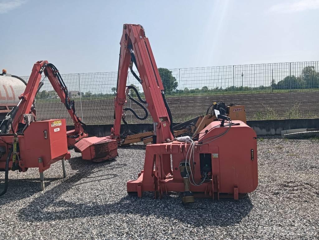 Maschio LARA 850 T Kombajny silosowe