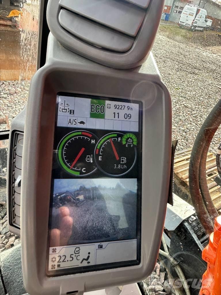 Hitachi ZX225USBL-6 Koparki gąsienicowe