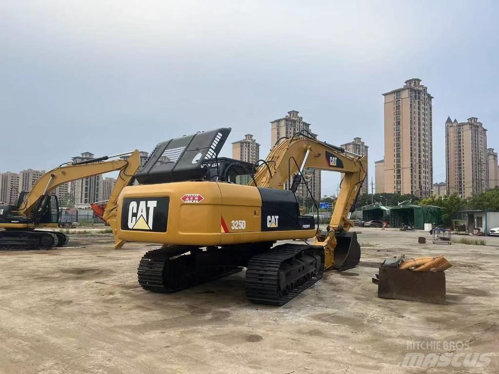 CAT 325D Koparki gąsienicowe