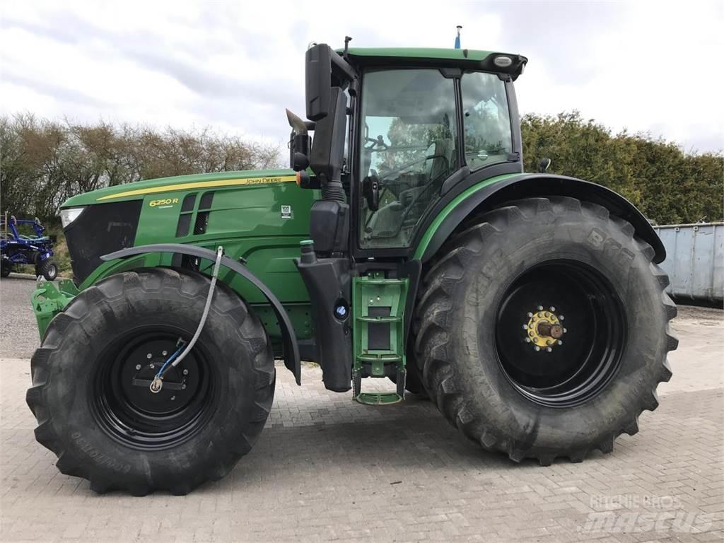 John Deere 6250R Ciągniki rolnicze